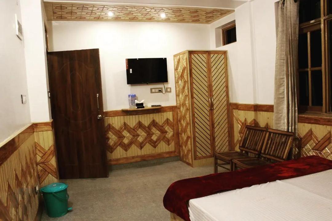 The Moonlight Stay - Shimla Bagian luar foto