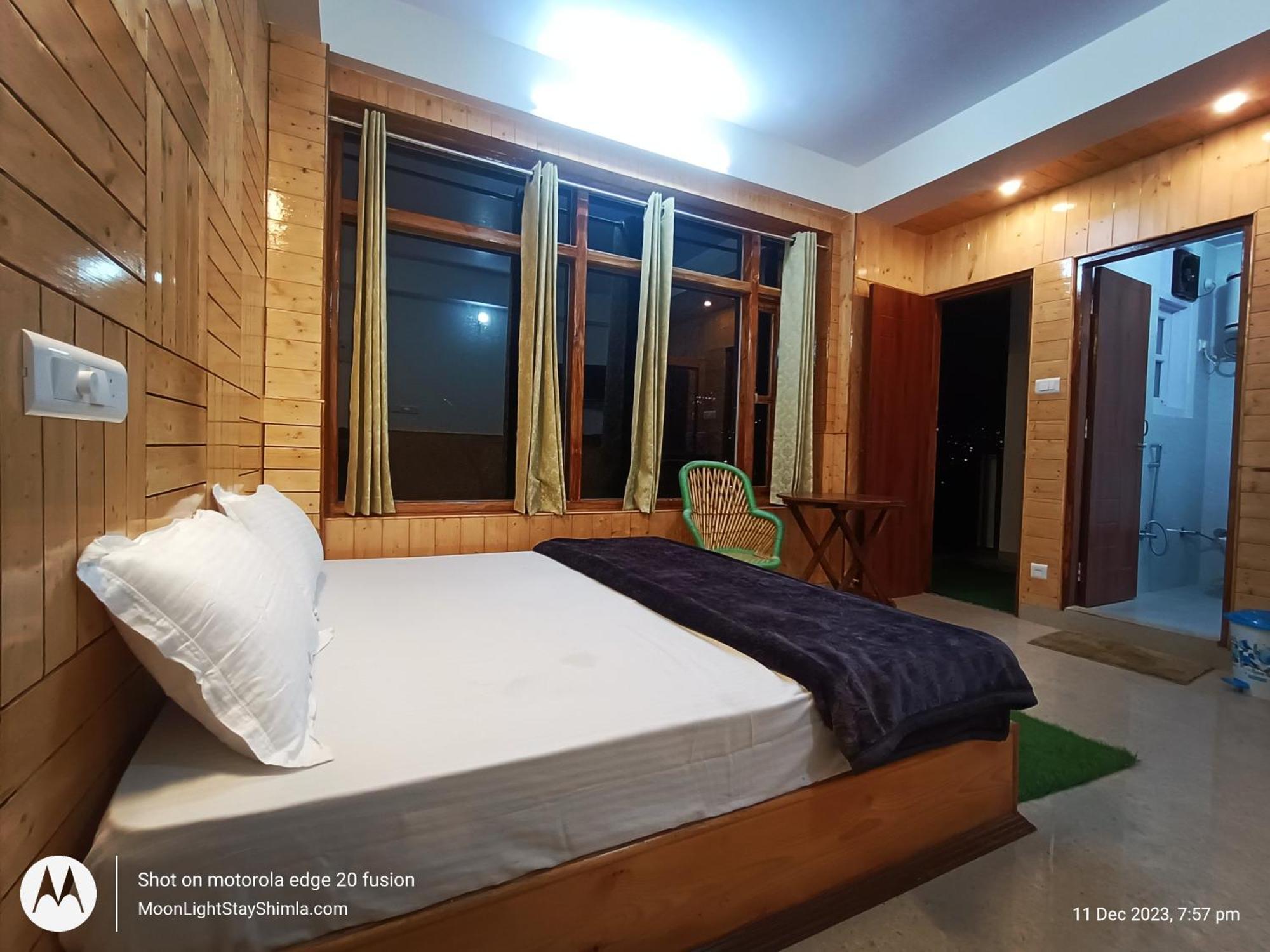 The Moonlight Stay - Shimla Ruang foto